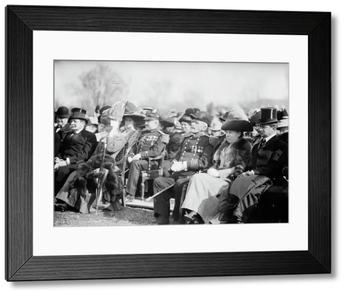 Framed Print : George Von L. Meyer with Mrs. Taft; Soldiers And Sailors Monument At Annapolis, 1911. Creator: Harris & Ewing. George Von L. Meyer with Mrs. Taft; Soldiers And Sailors Monument At Annapolis, 1911. Creator: Harris & Ewing Framed Print : George Von L. Meyer with Mrs. Taft; Soldiers And Sailors Monument At Annapolis, 1911. Creator: Harris & Ewing. George Von L. Meyer with Mrs. Taft; Soldiers And Sailors Monument At Annapolis, 1911. Creator: Harris & Ewing