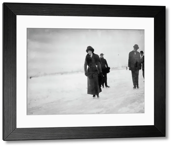 Framed Print : Miss Edith Howard Skating, 1912. Creator: Harris & Ewing. Miss Edith Howard Skating, 1912. Creator: Harris & Ewing Framed Print : Miss Edith Howard Skating, 1912. Creator: Harris & Ewing. Miss Edith Howard Skating, 1912. Creator: Harris & Ewing
