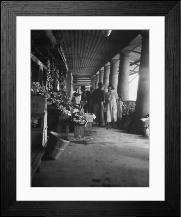 Framed Print : Market scene, New Orleans, between 1920 and 1926. Creator: Arnold Genthe Framed Print : Market scene, New Orleans, between 1920 and 1926. Creator: Arnold Genthe