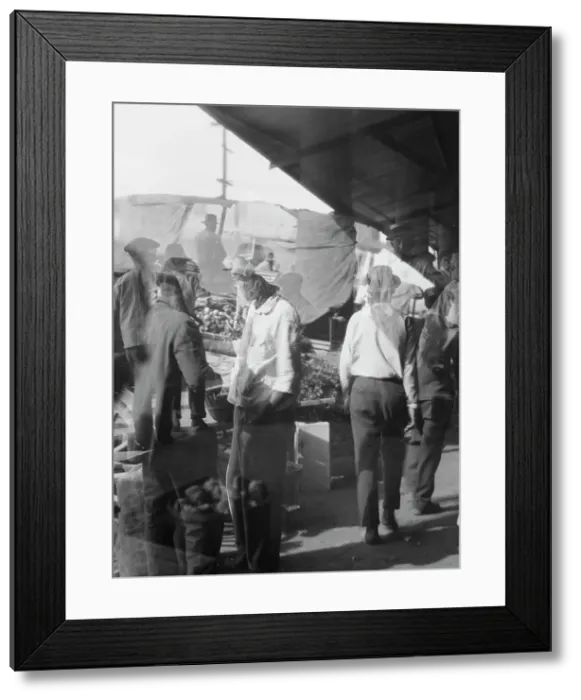 Framed Print : Market scene, New Orleans, between 1920 and 1926. Creator: Arnold Genthe Framed Print : Market scene, New Orleans, between 1920 and 1926. Creator: Arnold Genthe
