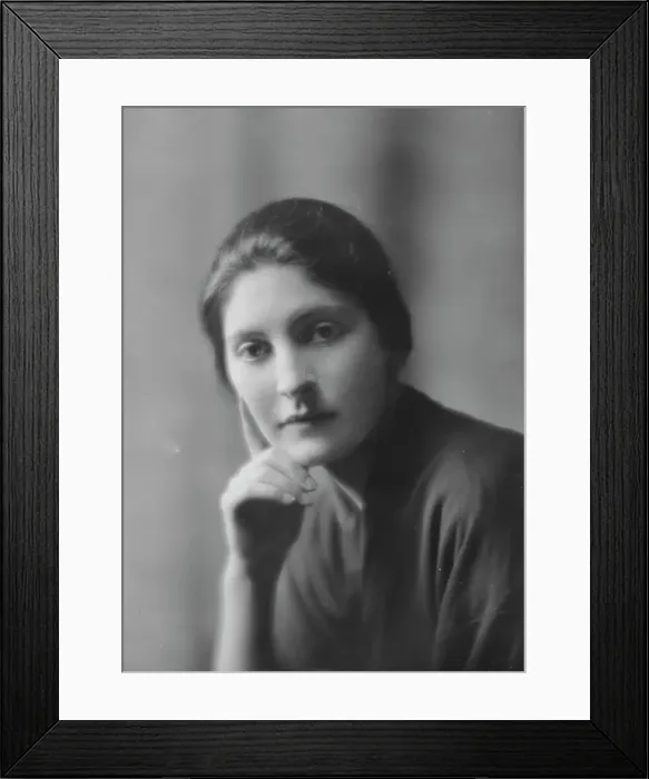 Framed Print : De Saulles, J.L. Mrs. portrait photograph, 1915 May 28. Creator: Arnold Genthe Framed Print : De Saulles, J.L. Mrs. portrait photograph, 1915 May 28. Creator: Arnold Genthe