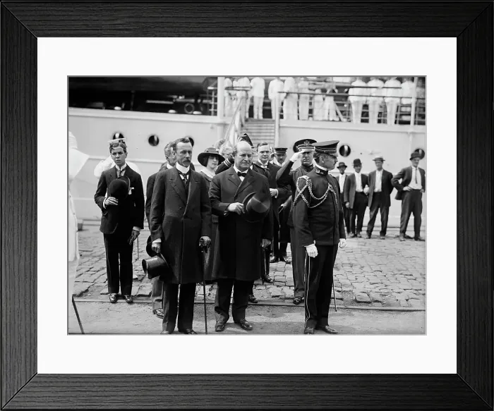 Framed Print : Dr. Lauro Muller, Minister of Foreign Affairs of Brazil - Envoy from Brazil To Return visit...1913 Creator: Harris & Ewing. Dr. Lauro Muller, Minister of Foreign Affairs of Brazil - Envoy from Brazil To Return visit...1913 Creator Framed Print : Dr. Lauro Muller, Minister of Foreign Affairs of Brazil - Envoy from Brazil To Return visit...1913 Creator: Harris & Ewing. Dr. Lauro Muller, Minister of Foreign Affairs of Brazil - Envoy from Brazil To Return visit...1913 Creator