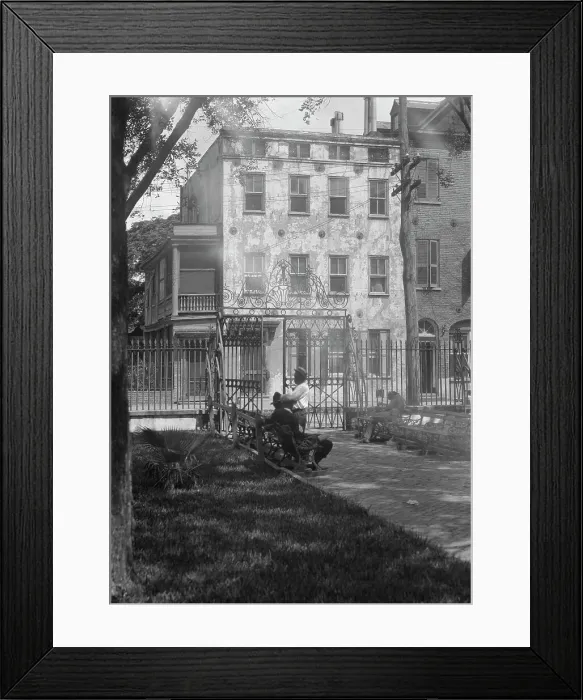Framed Print : Park and houses, [36 Chalmers Street through Washington Park Gate], Charleston, South... c1920-1926 Creator: Arnold Genthe