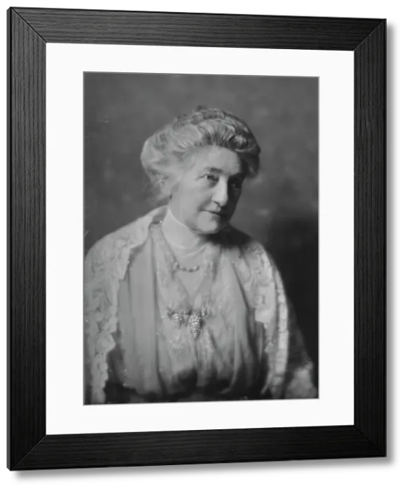 Framed Print : Mrs. Stow, portrait photograph, 1918 Feb. 5. Creator: Arnold Genthe Framed Print : Mrs. Stow, portrait photograph, 1918 Feb. 5. Creator: Arnold Genthe