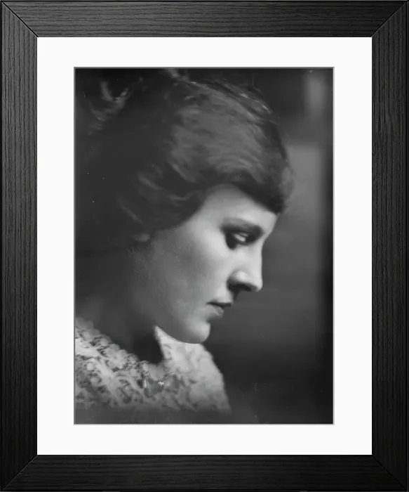 Framed Print : Dillingham, Charles, Mrs. portrait photograph, 1915. Creator: Arnold Genthe Framed Print : Dillingham, Charles, Mrs. portrait photograph, 1915. Creator: Arnold Genthe