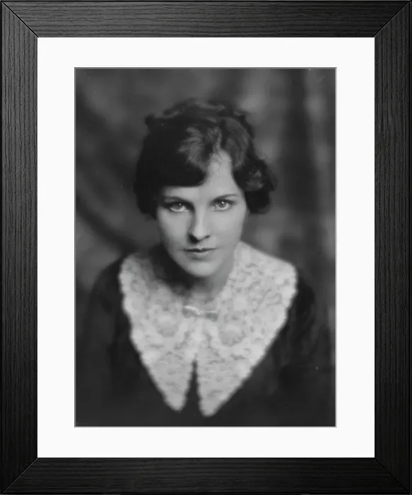 Framed Print : Dillingham, Charles, Mrs. portrait photograph, 1915. Creator: Arnold Genthe Framed Print : Dillingham, Charles, Mrs. portrait photograph, 1915. Creator: Arnold Genthe