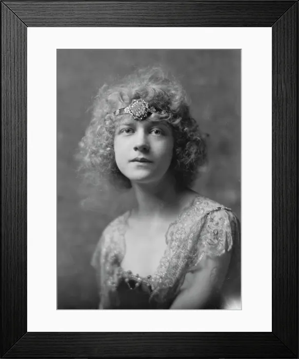 Framed Print : Miss Beatrice Linda Swanson, portrait photograph, 1918 Mar. 27. Creator: Arnold Genthe Framed Print : Miss Beatrice Linda Swanson, portrait photograph, 1918 Mar. 27. Creator: Arnold Genthe