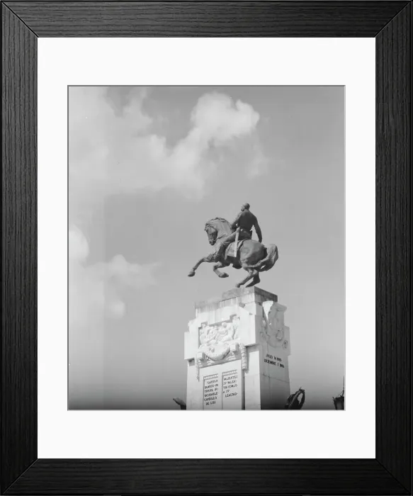 Framed Print : Travel views of Cuba and Guatemala, between 1899 and 1926. Creator: Arnold Genthe Framed Print : Travel views of Cuba and Guatemala, between 1899 and 1926. Creator: Arnold Genthe