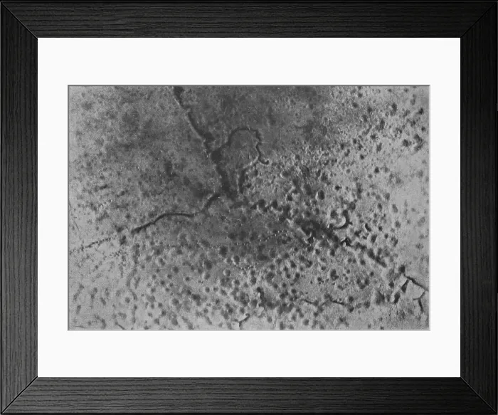 Framed Print : L'offensive de la Somme: L'attaque du 1er juillet 1916 observee d'un aeroplane, 1916. Creator: Unknown Framed Print : L'offensive de la Somme: L'attaque du 1er juillet 1916 observee d'un aeroplane, 1916. Creator: Unknown