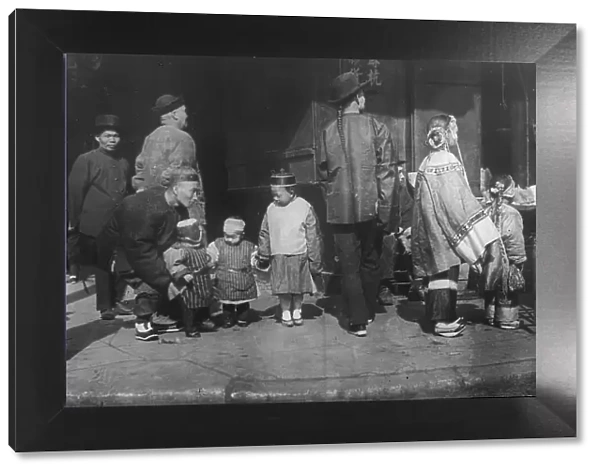 The children's hour, Chinatown, San Francisco, between 1896 and 1906. Creator: Arnold Genthe