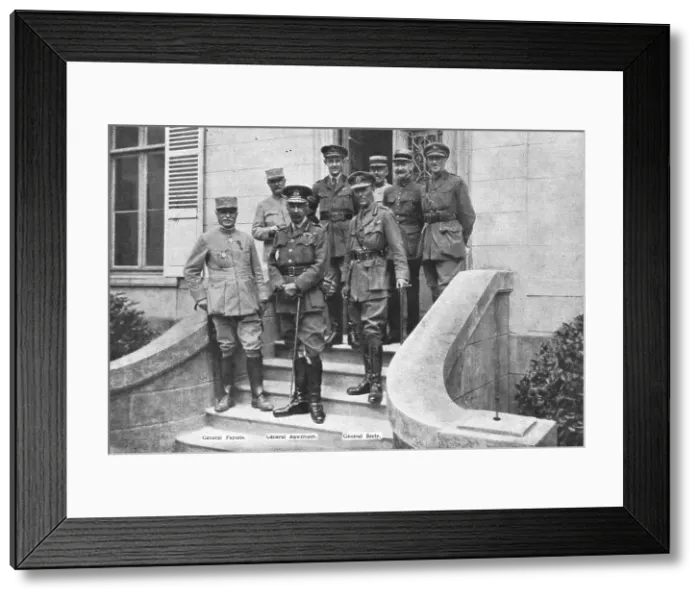 Framed Print : L'offensive de la Somme: L'offensive Franco-Britannique; une entrevue des commandants, 1916. Creator: Unknown Framed Print : L'offensive de la Somme: L'offensive Franco-Britannique; une entrevue des commandants, 1916. Creator: Unknown