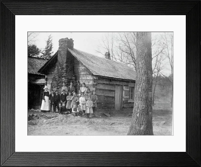 Framed Print : Mountaineers Cabin And Family of 15, 1913. Creator: Harris & Ewing. Mountaineers Cabin And Family of 15, 1913. Creator: Harris & Ewing Framed Print : Mountaineers Cabin And Family of 15, 1913. Creator: Harris & Ewing. Mountaineers Cabin And Family of 15, 1913. Creator: Harris & Ewing