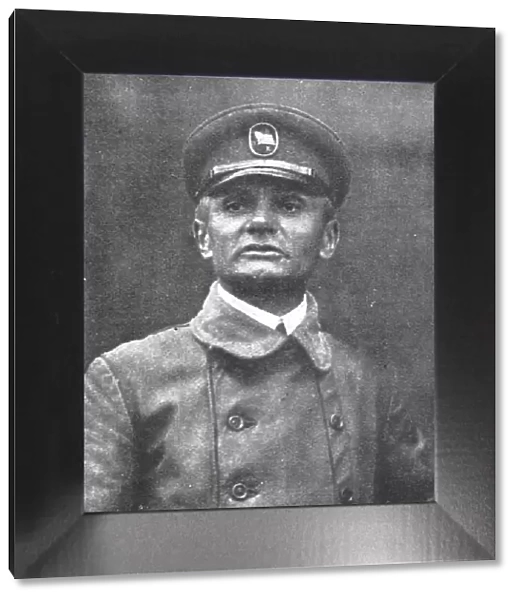 Le 'Deutschland'; Le capitaine Koenig, commandant du 'Deutschland', 1916. Creator: Unknown. Le 'Deutschland'; Le capitaine Koenig, commandant du 'Deutschland', 1916. Creator: Unknown