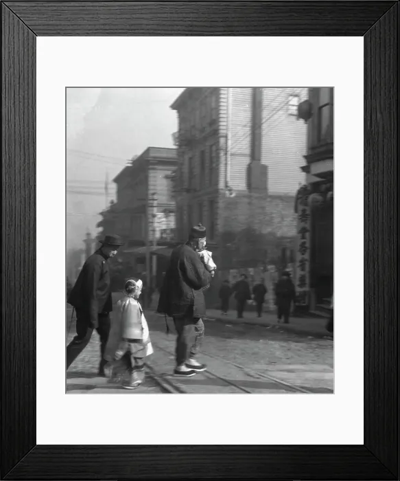Framed Print : Paying New Year's calls, Chinatown, San Francisco, between 1896 and 1906. Creator: Arnold Genthe Framed Print : Paying New Year's calls, Chinatown, San Francisco, between 1896 and 1906. Creator: Arnold Genthe