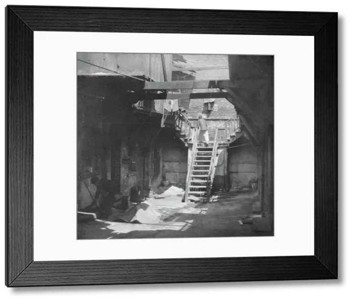 Framed Print : The devil's kitchen, Chinatown, San Francisco, between 1896 and 1906. Creator: Arnold Genthe Framed Print : The devil's kitchen, Chinatown, San Francisco, between 1896 and 1906. Creator: Arnold Genthe