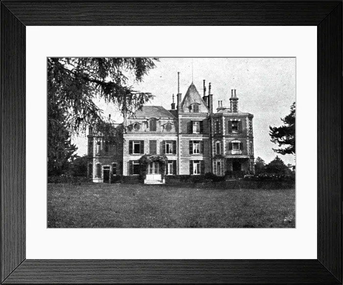 Framed Print : La Bataille de la Somme; Le chateau de la Maisonnette, avant la guerre, 1916. Creator: Unknown Framed Print : La Bataille de la Somme; Le chateau de la Maisonnette, avant la guerre, 1916. Creator: Unknown
