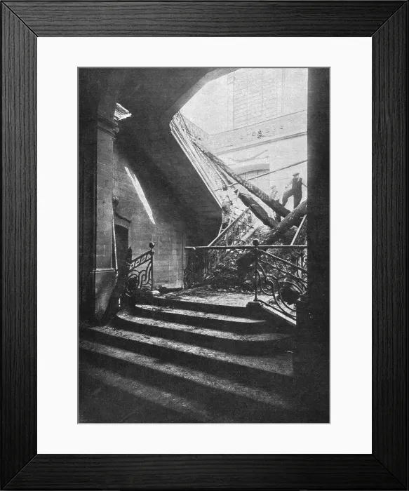 Framed Print : Les destructions de monuments a Venise et a Reims; L'Hotel-Dieu de Reims, 1916. Creator: Unknown Framed Print : Les destructions de monuments a Venise et a Reims; L'Hotel-Dieu de Reims, 1916. Creator: Unknown