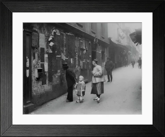 Framed Print : Reading the Tong proclamation, Chinatown, San Francisco, between 1896 and 1906. Creator: Arnold Genthe Framed Print : Reading the Tong proclamation, Chinatown, San Francisco, between 1896 and 1906. Creator: Arnold Genthe