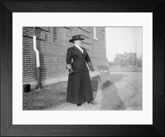 Framed Print : Mrs. R.M. McLennan, Sufragette [sic], 1913. Creator: Harris & Ewing. Mrs. R.M. McLennan, Sufragette [sic], 1913. Creator: Harris & Ewing