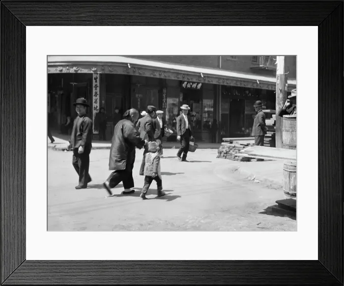 Framed Print : Street scene, Chinatown, San Francisco, between 1896 and 1906. Creator: Arnold Genthe Framed Print : Street scene, Chinatown, San Francisco, between 1896 and 1906. Creator: Arnold Genthe