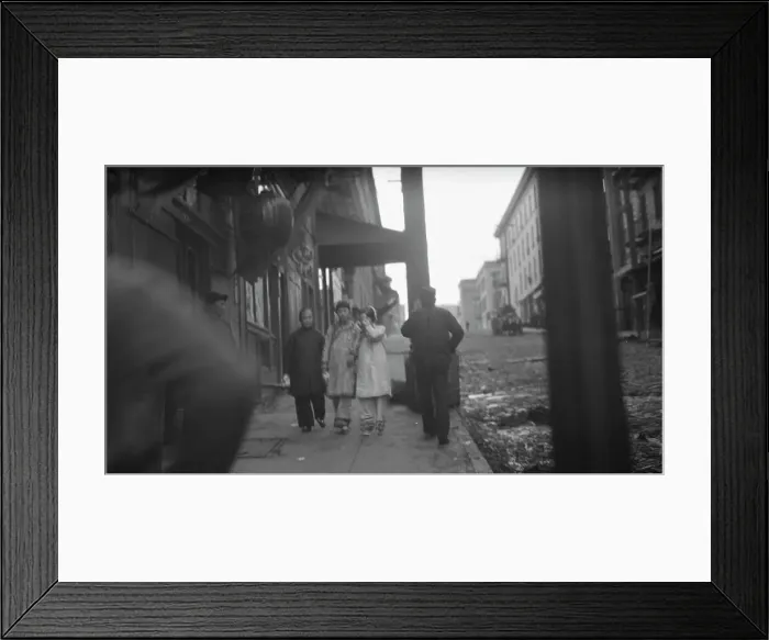 Framed Print : Street scene, Chinatown, San Francisco, between 1896 and 1906. Creator: Arnold Genthe Framed Print : Street scene, Chinatown, San Francisco, between 1896 and 1906. Creator: Arnold Genthe