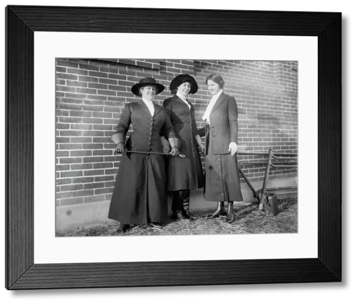 Framed Print : Suffragists Mrs. R. M. McLennan and Mrs. R.C. Burleson, 1913. Creator: Harris & Ewing. Suffragists Mrs. R. M. McLennan and Mrs. R.C. Burleson, 1913. Creator: Harris & Ewing Framed Print : Suffragists Mrs. R. M. McLennan and Mrs. R.C. Burleson, 1913. Creator: Harris & Ewing. Suffragists Mrs. R. M. McLennan and Mrs. R.C. Burleson, 1913. Creator: Harris & Ewing
