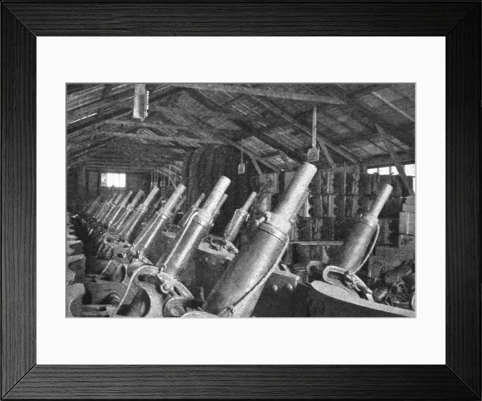 Framed Print : Contrastes sur le front de la Somme; Magasin de canons de tranchee a proximite du front, 1916. Creator: Unknown Framed Print : Contrastes sur le front de la Somme; Magasin de canons de tranchee a proximite du front, 1916. Creator: Unknown