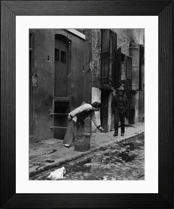 Framed Print : Street scene, Chinatown, San Francisco, between 1896 and 1906. Creator: Arnold Genthe Framed Print : Street scene, Chinatown, San Francisco, between 1896 and 1906. Creator: Arnold Genthe