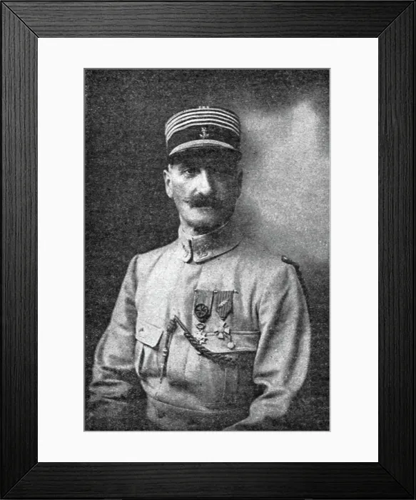 Framed Print : Le lieutenant-colonel Regnier; commandant le regiment d'infanterie coloniale du Maroc, 1916. Creator: Manuel Framed Print : Le lieutenant-colonel Regnier; commandant le regiment d'infanterie coloniale du Maroc, 1916. Creator: Manuel