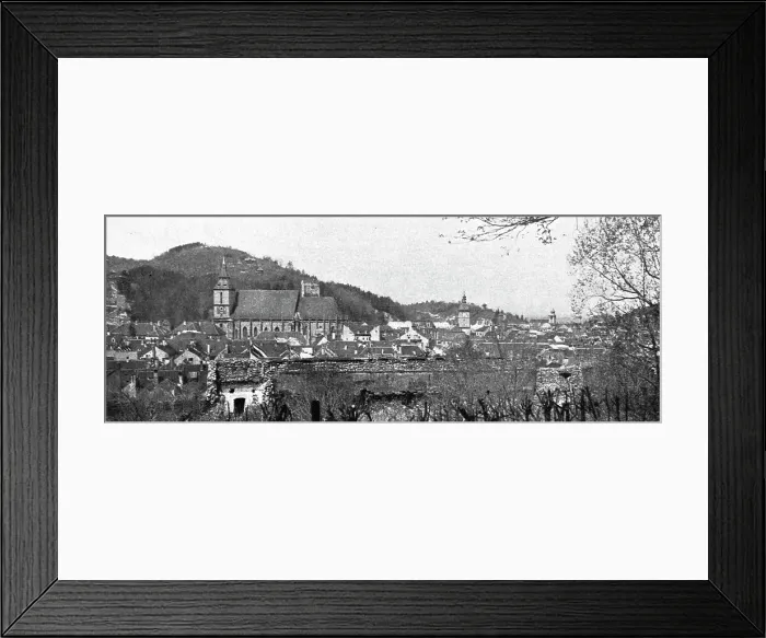 Framed Print : L'entrée de l'armee Roumaine en Transylvanie; Les anciennes fortifications de Brasso, 1916. Creator: Unknown Framed Print : L'entrée de l'armee Roumaine en Transylvanie; Les anciennes fortifications de Brasso, 1916. Creator: Unknown