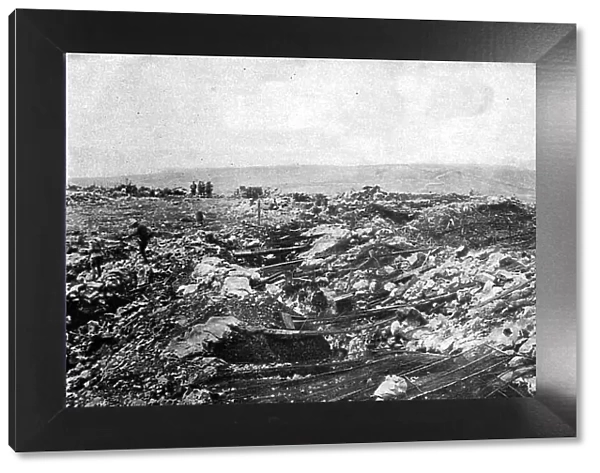La grande attaque du Carso (aout 1916); Tranchees autrichiennes du Monte San Michele, 1916. Creator: Unknown