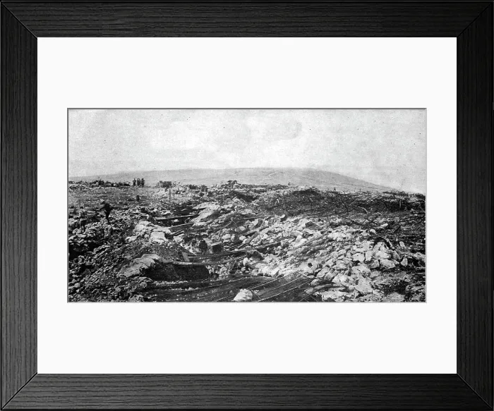 Framed Print : La grande attaque du Carso (aout 1916); Tranchees autrichiennes du Monte San Michele, 1916. Creator: Unknown Framed Print : La grande attaque du Carso (aout 1916); Tranchees autrichiennes du Monte San Michele, 1916. Creator: Unknown
