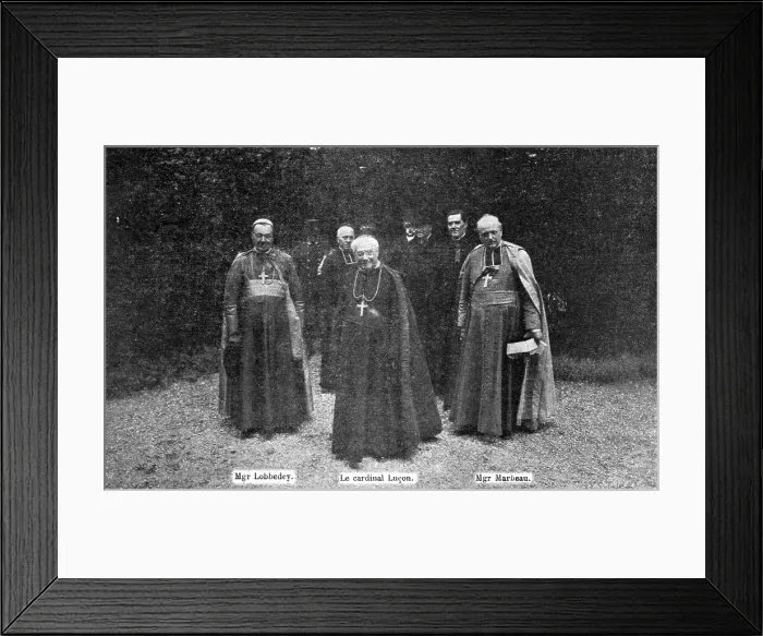 Framed Print : Le 2e anniversaire de la Marne; Trois grandes figures du haut clerge francais, 1916. Creator: Jean Clair-Guyot Framed Print : Le 2e anniversaire de la Marne; Trois grandes figures du haut clerge francais, 1916. Creator: Jean Clair-Guyot