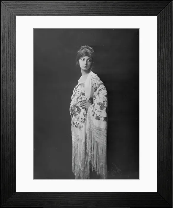 Framed Print : Cowan, Rosamonde, Miss (Rose Rolanda, Mrs. Miguel C.), portrait photograph, between 1915 and 1919. Creator: Arnold Genthe Framed Print : Cowan, Rosamonde, Miss (Rose Rolanda, Mrs. Miguel C.), portrait photograph, between 1915 and 1919. Creator: Arnold Genthe