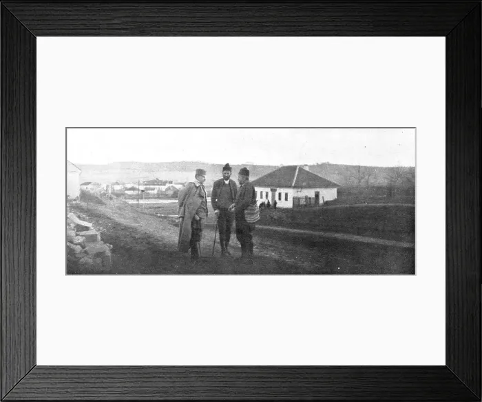 Framed Print : La Serbie Victorieuse; Le voivode Mitchich, entrant vainqueur dans son village natal, 1914 Creator: Unknown Framed Print : La Serbie Victorieuse; Le voivode Mitchich, entrant vainqueur dans son village natal, 1914 Creator: Unknown