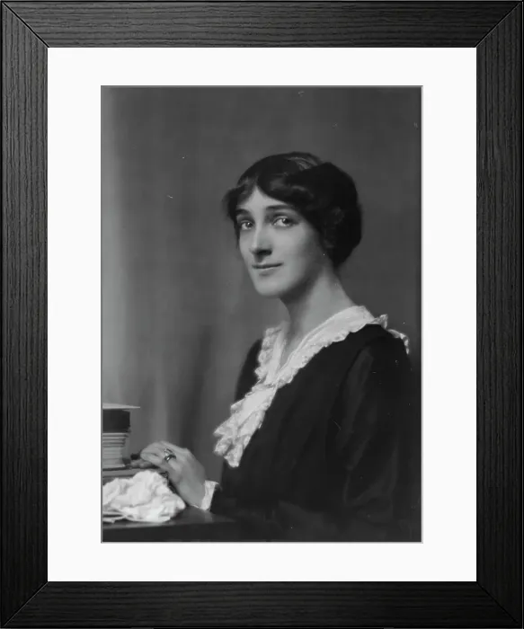 Framed Print : Furst, Arnold, Mrs. portrait photograph, 1914 Oct. 27. Creator: Arnold Genthe Framed Print : Furst, Arnold, Mrs. portrait photograph, 1914 Oct. 27. Creator: Arnold Genthe