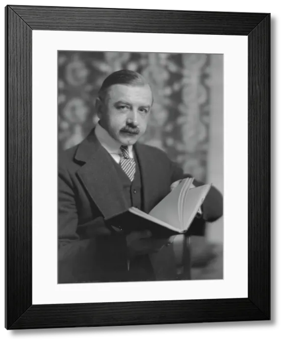 Framed Print : Ganz, Rudolph, Mr. portrait photograph, 1916 Mar. 11. Creator: Arnold Genthe Framed Print : Ganz, Rudolph, Mr. portrait photograph, 1916 Mar. 11. Creator: Arnold Genthe