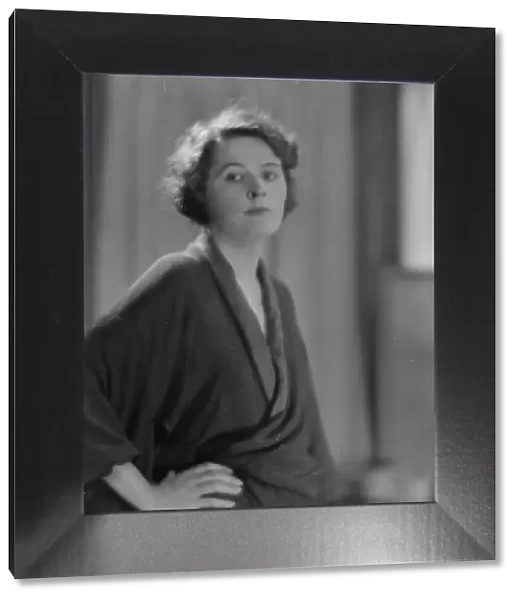 Gardner, G. Miss, portrait photograph, 1916. Creator: Arnold Genthe