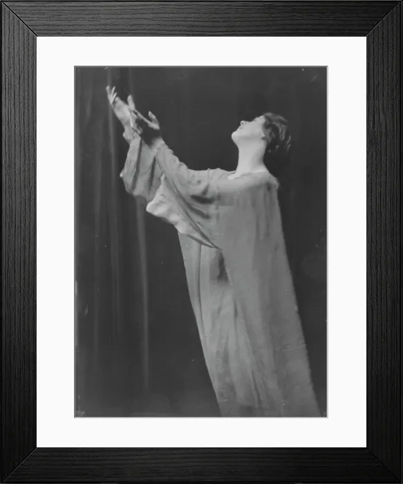 Framed Print : Elizabeth Duncan dancers and children, between 1916 and 1941. Creator: Arnold Genthe Framed Print : Elizabeth Duncan dancers and children, between 1916 and 1941. Creator: Arnold Genthe