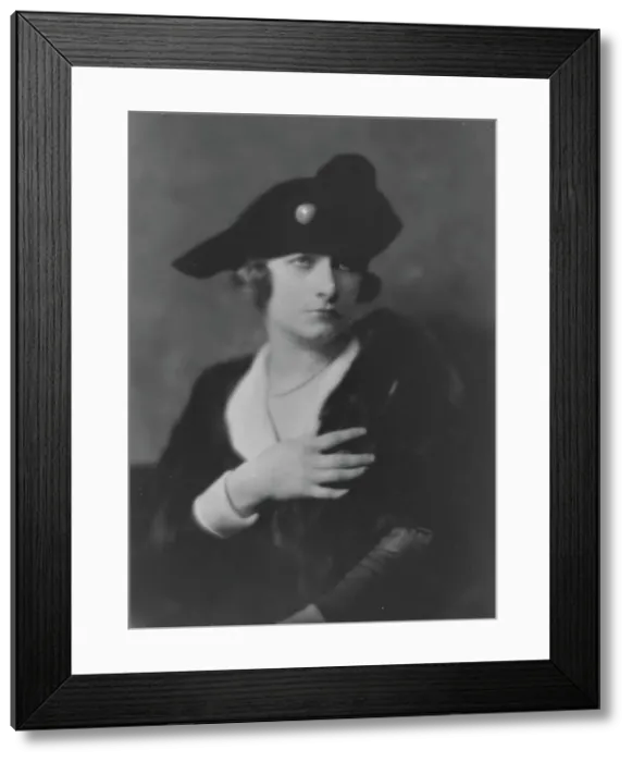 Framed Print : Gibson, Jean, Miss, portrait photograph, 1917 Oct. 19. Creator: Arnold Genthe Framed Print : Gibson, Jean, Miss, portrait photograph, 1917 Oct. 19. Creator: Arnold Genthe
