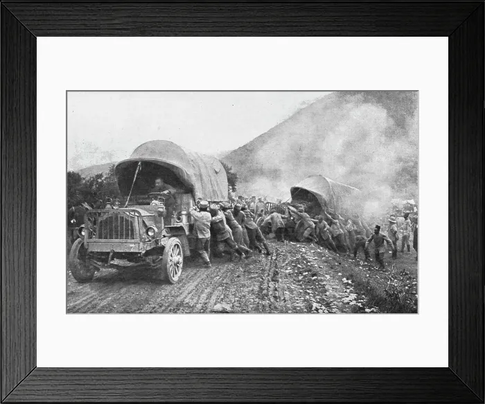Framed Print : La Campagne Macedonienne; le ravitaillement par camions automobiles sur la route de Florina... 191 Creator: Unknown Framed Print : La Campagne Macedonienne; le ravitaillement par camions automobiles sur la route de Florina... 191 Creator: Unknown