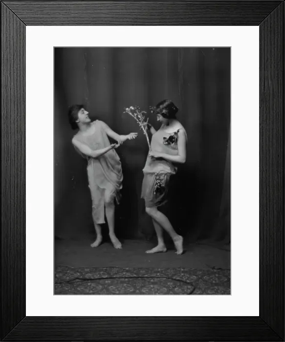 Framed Print : Florence Noyes dancers, between 1915 and 1918. Creator: Arnold Genthe Framed Print : Florence Noyes dancers, between 1915 and 1918. Creator: Arnold Genthe