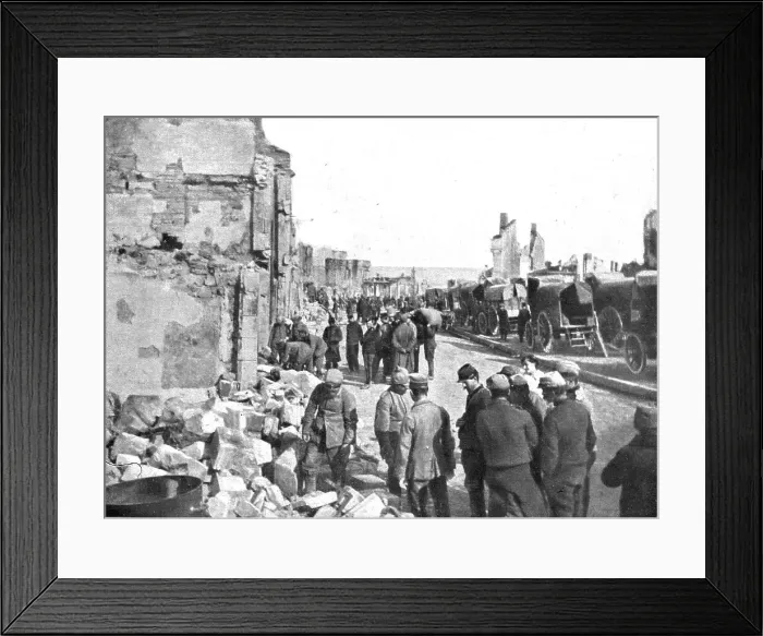 Framed Print : Nos regions Devastees; Juste retour de choses: des Allemands prisonniers, 1914. Creator: Unknown Framed Print : Nos regions Devastees; Juste retour de choses: des Allemands prisonniers, 1914. Creator: Unknown