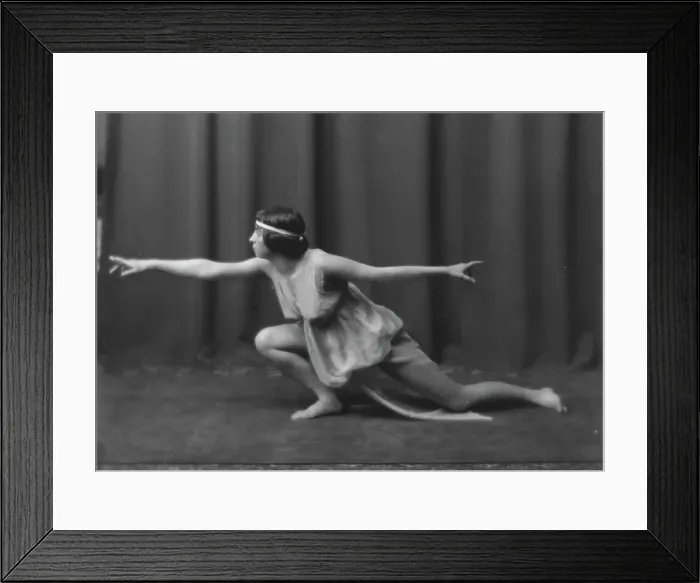Framed Print : Florence Noyes dancers, between 1915 and 1918. Creator: Arnold Genthe Framed Print : Florence Noyes dancers, between 1915 and 1918. Creator: Arnold Genthe