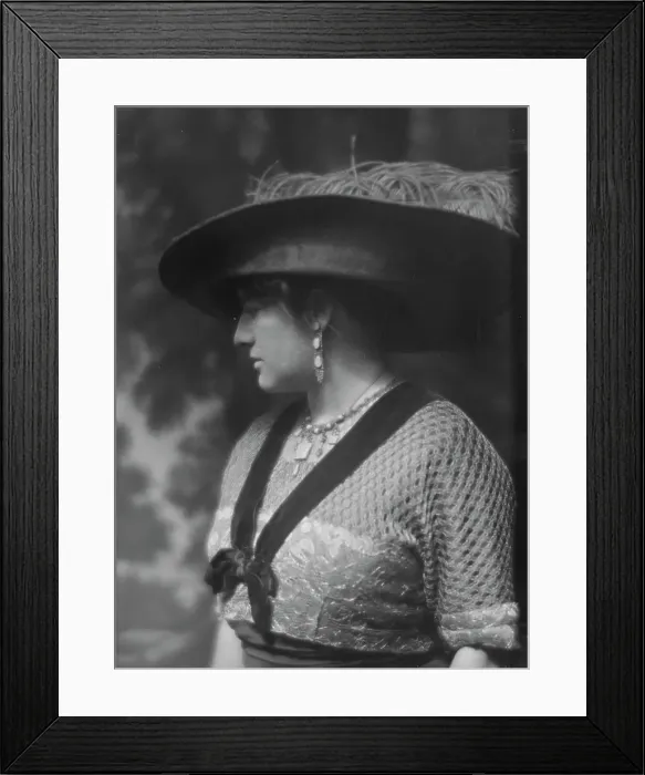 Framed Print : Gilmore, Inez Haynes, Mrs. portrait photograph, 1913. Creator: Arnold Genthe Framed Print : Gilmore, Inez Haynes, Mrs. portrait photograph, 1913. Creator: Arnold Genthe