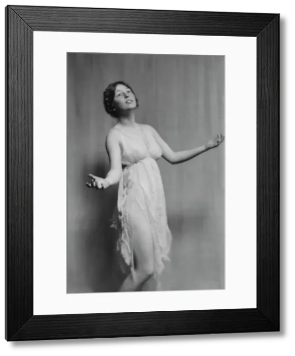 Framed Print : Florence Noyes dancers, between 1915 and 1918. Creator: Arnold Genthe Framed Print : Florence Noyes dancers, between 1915 and 1918. Creator: Arnold Genthe