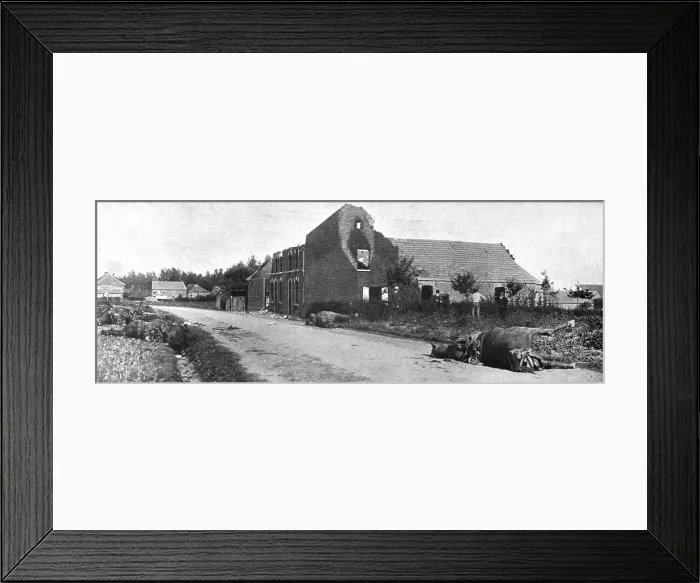 Framed Print : Le combat de Haelen, 1914. Creator: Unknown Framed Print : Le combat de Haelen, 1914. Creator: Unknown