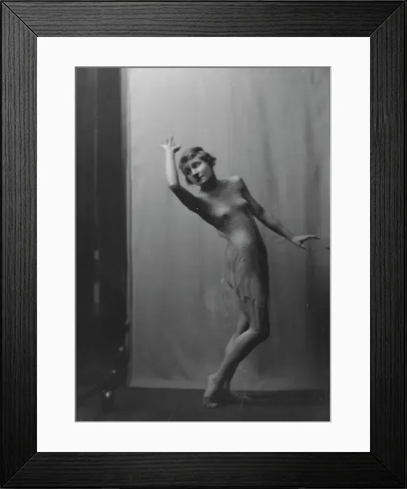 Framed Print : Florence Noyes dancers, between 1915 and 1918. Creator: Arnold Genthe Framed Print : Florence Noyes dancers, between 1915 and 1918. Creator: Arnold Genthe