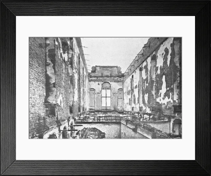 Framed Print : Louvain; la grande galerie de la bibliotheque universitaire, 1914. Creator: Unknown Framed Print : Louvain; la grande galerie de la bibliotheque universitaire, 1914. Creator: Unknown