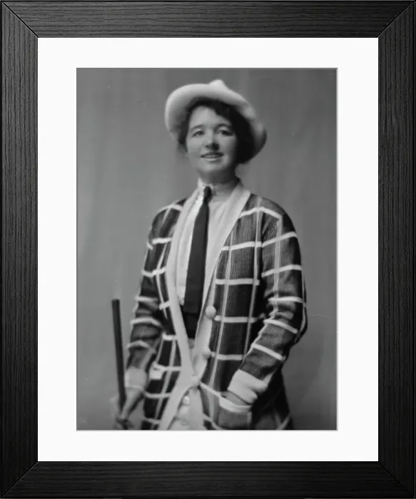 Framed Print : Goddard, Mrs. portrait photograph, between 1912 and 1915. Creator: Arnold Genthe Framed Print : Goddard, Mrs. portrait photograph, between 1912 and 1915. Creator: Arnold Genthe